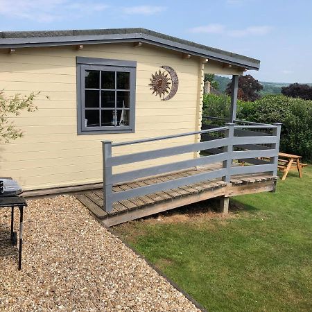 Morlais Log Cabin ライム・レジス エクステリア 写真