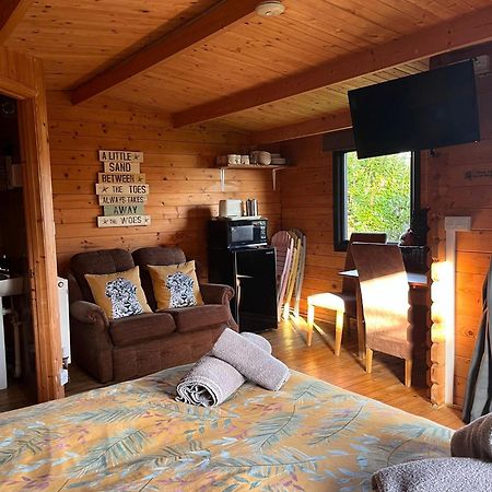 Morlais Log Cabin ライム・レジス エクステリア 写真